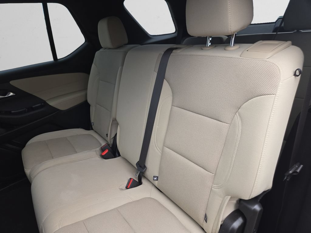 Used 2022 Chevrolet Traverse LS AWD/4WD image 14