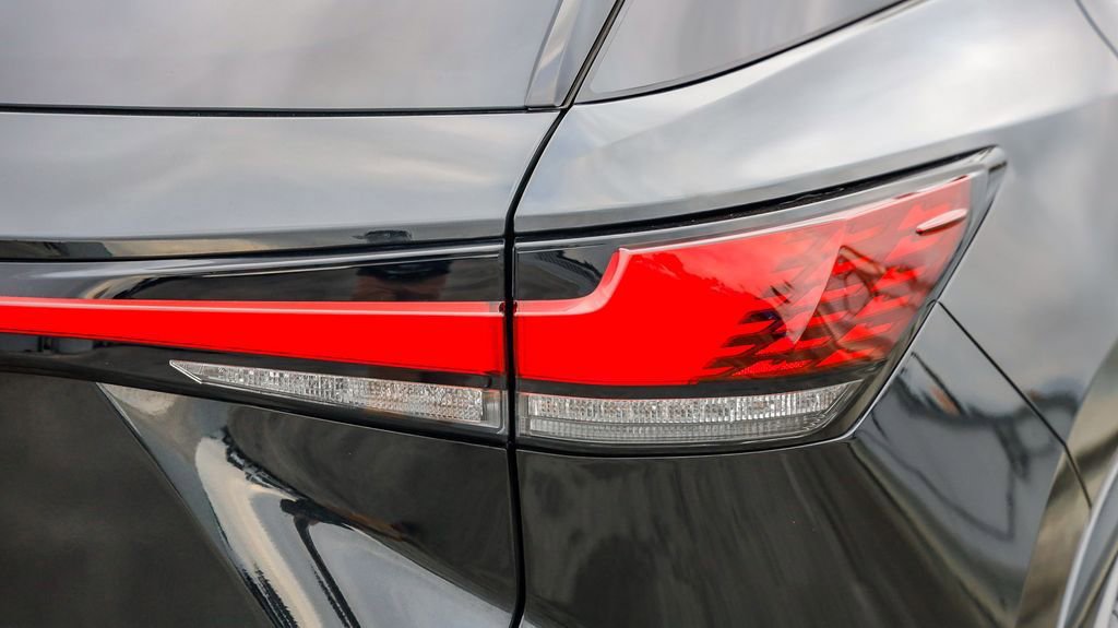 Used 2023 Lexus RX 350h image 10