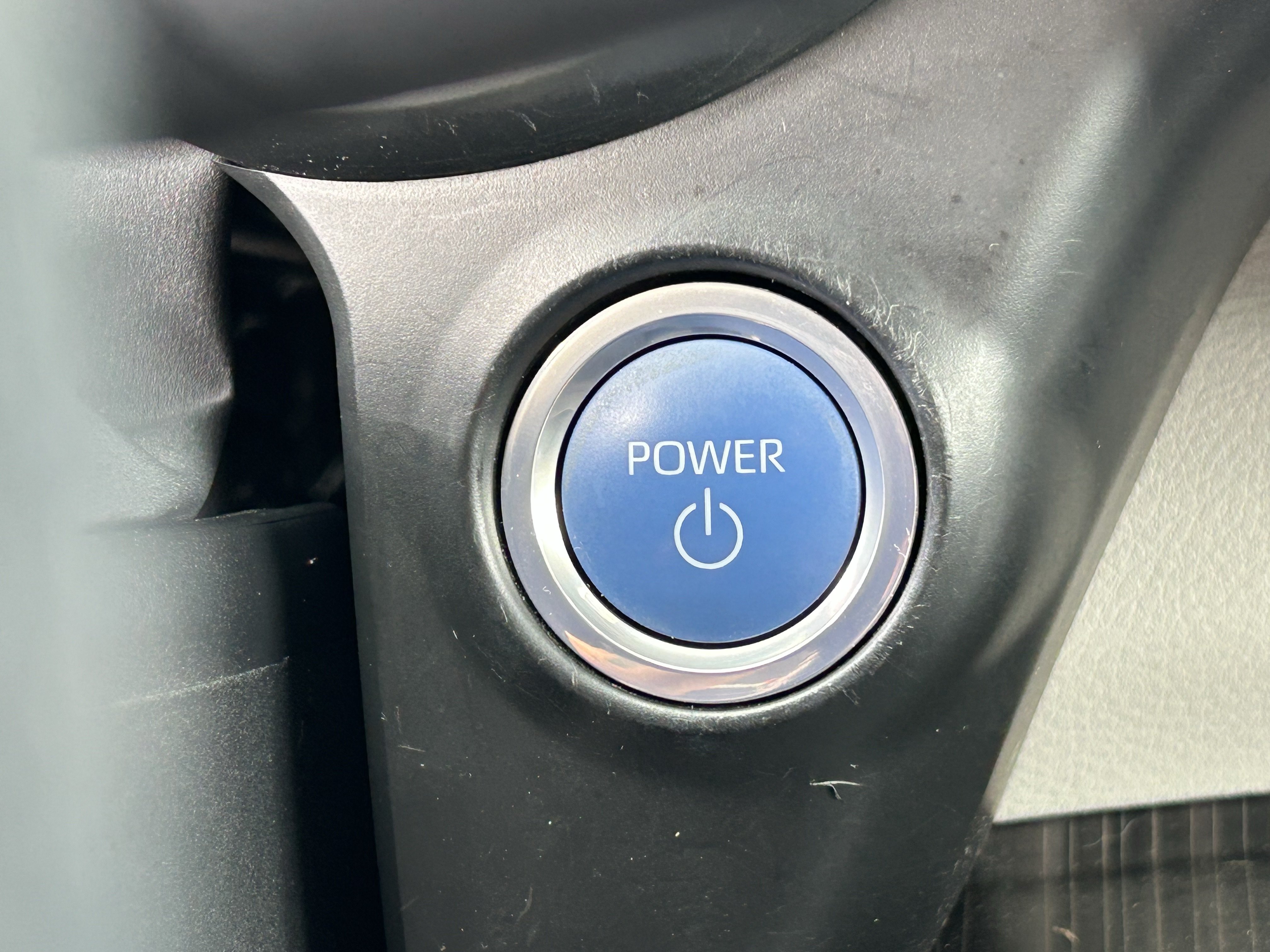 Certified 2024 Toyota Sienna Limited FWD image 24