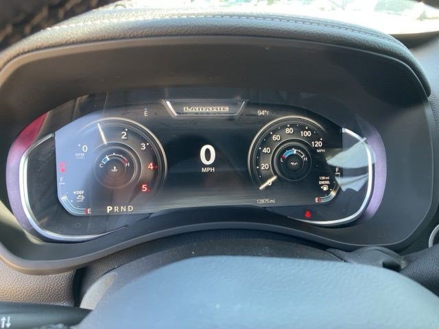 Used 2025 RAM 2500 Laramie AWD/4WD image 16