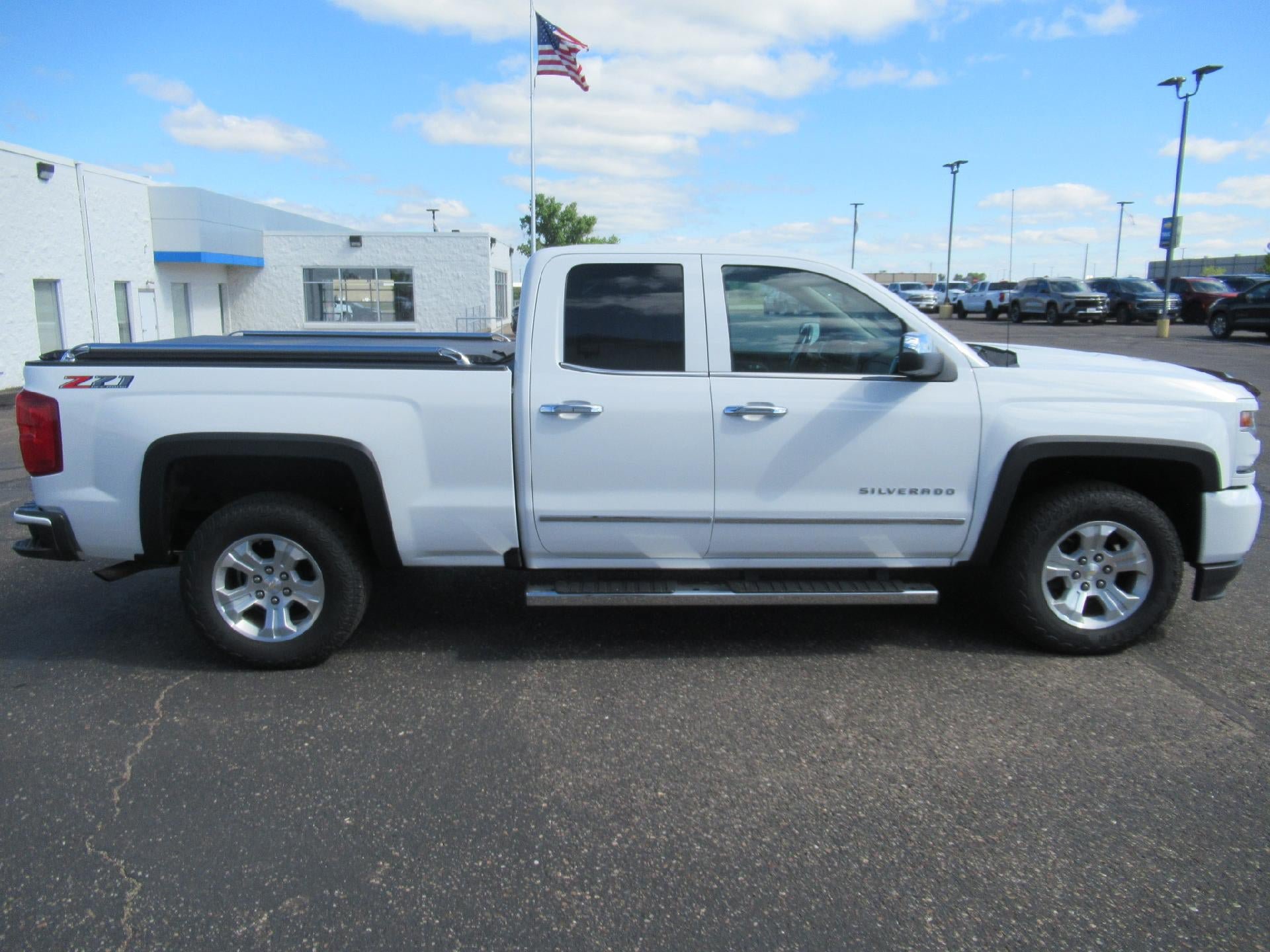 Certified 2017 Chevrolet Silverado 1500 LTZ Z71 w/ LTZ Plus Package AWD/4WD image 4