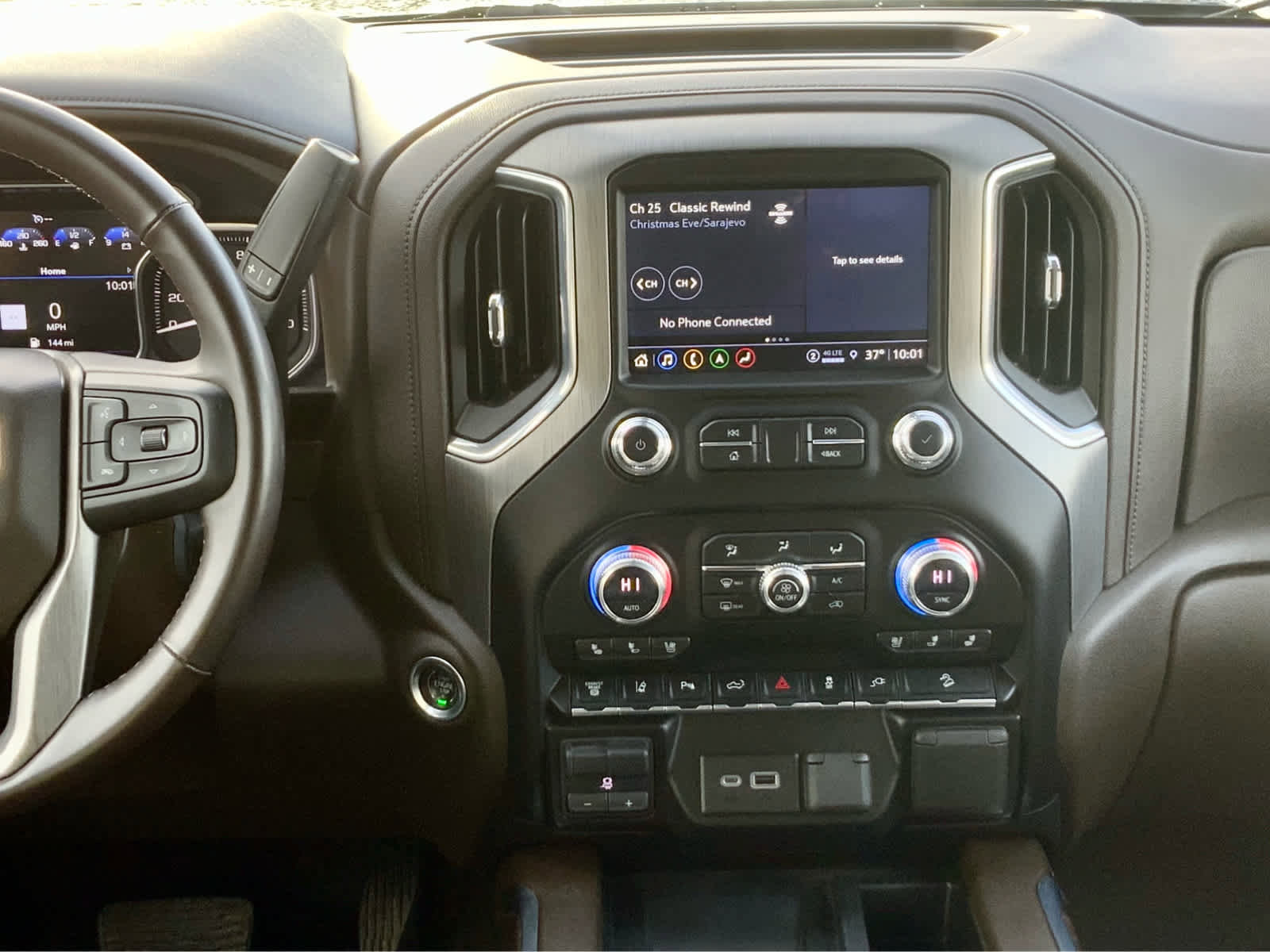 Used 2023 GMC Sierra 3500 Denali w/ Denali Ultimate Package image 42