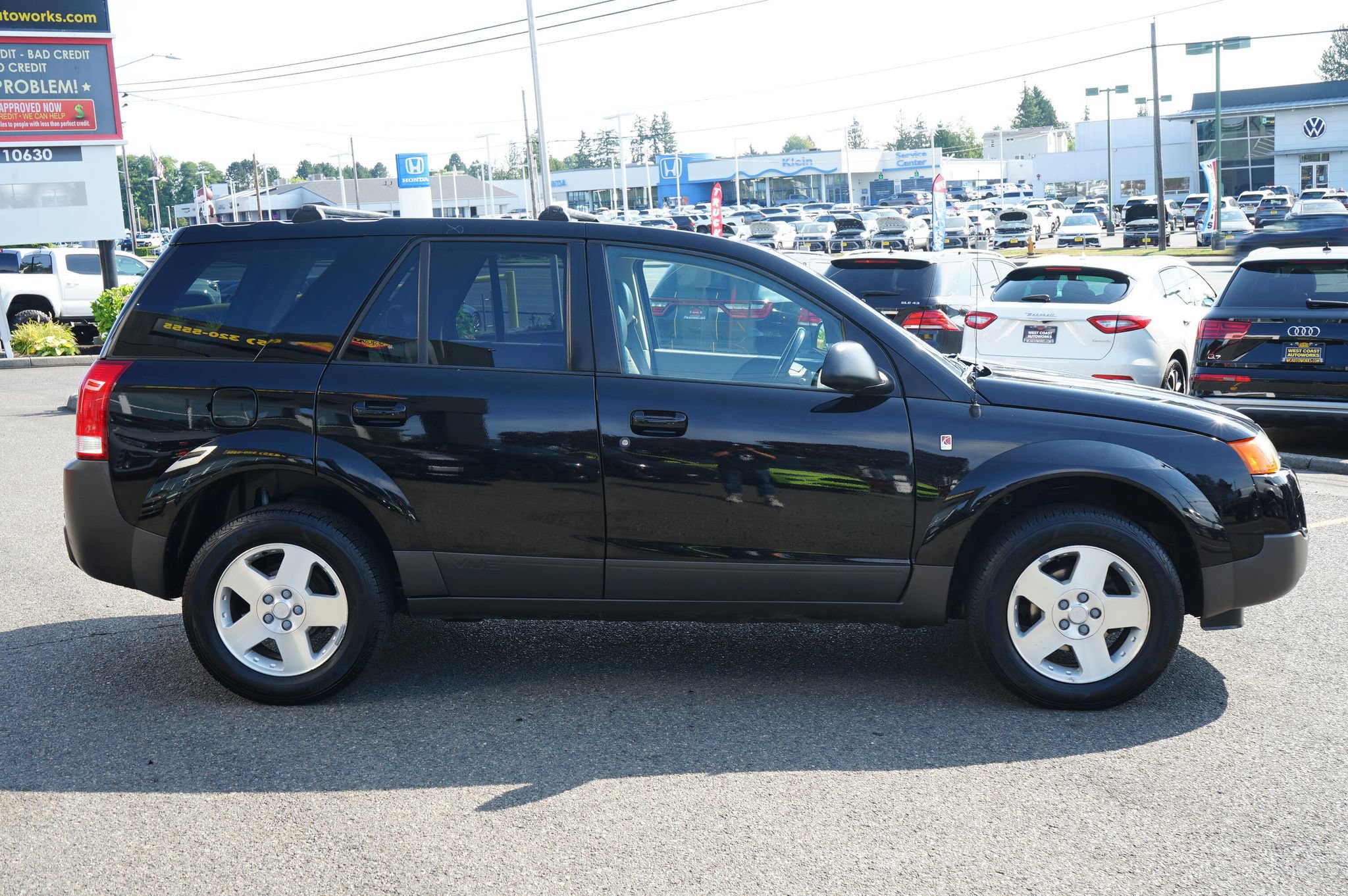 Used 2004 Saturn Vue AWD V6 w/ Leather Appointments Pkg image 6