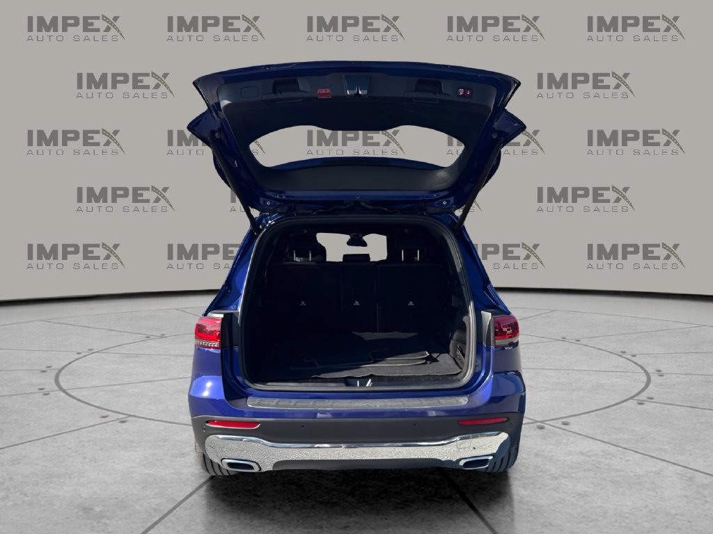 Used 2020 Mercedes-Benz GLB 250 4MATIC w/ Premium Package image 27