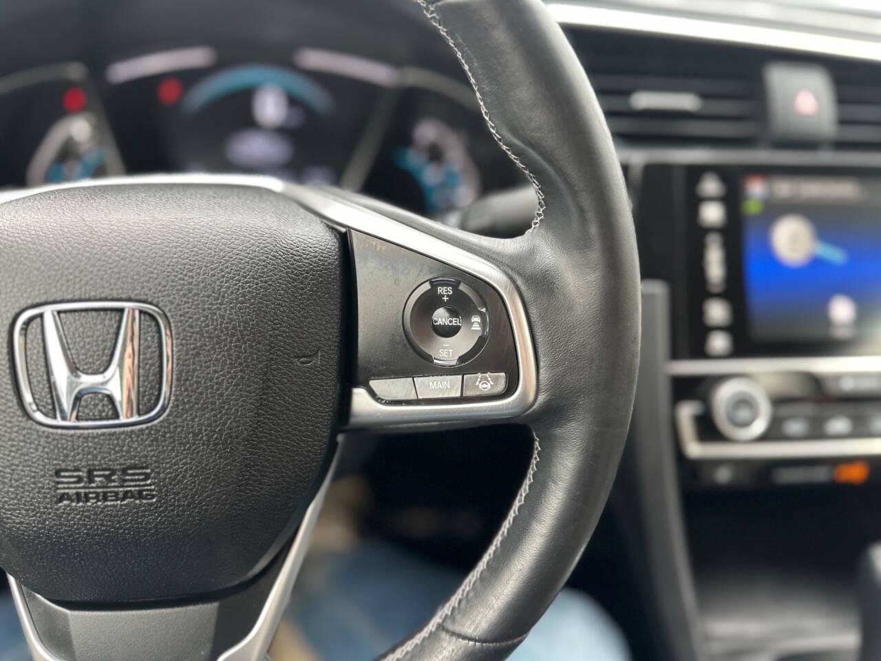 Used 2018 Honda Civic Touring image 26