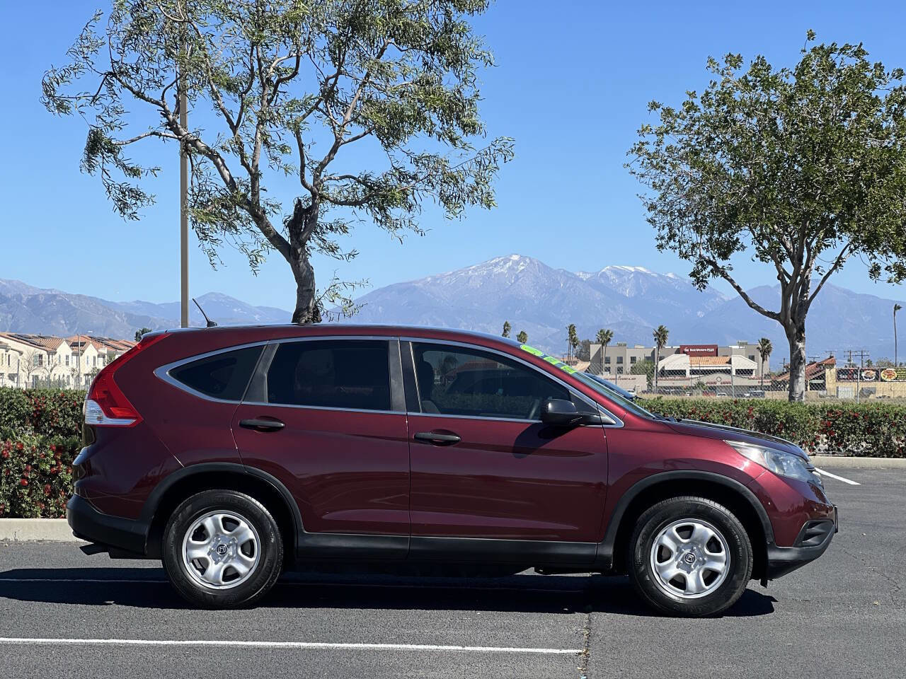 Used 2014 Honda CR-V LX image 2