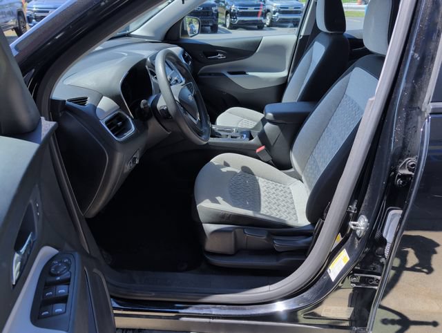 Used 2024 Chevrolet Equinox LS w/ Driver Confidence II Package FWD image 11