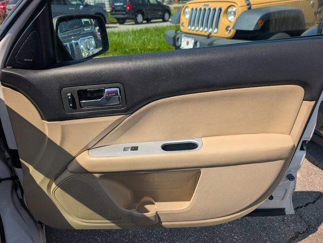 Used 2010 Mercury Milan Premier image 22