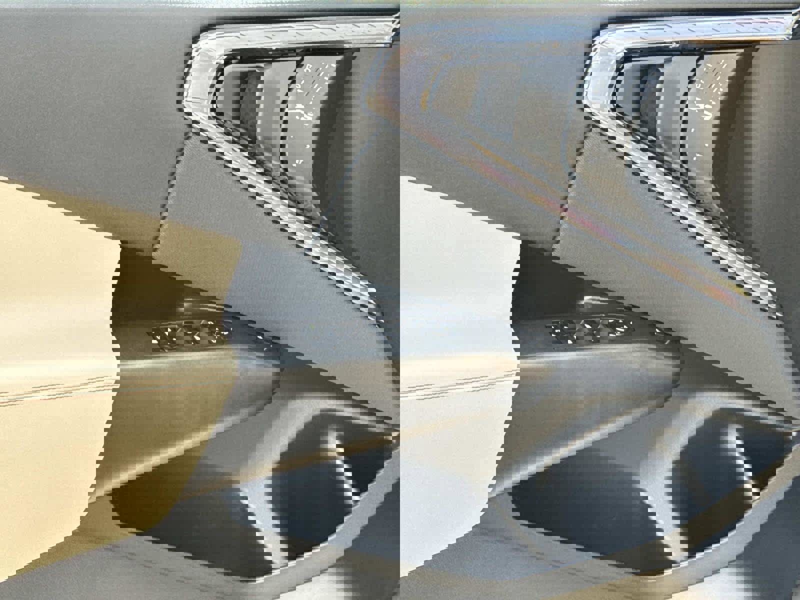 Used 2025 BMW X3 xDrive30i w/ Premium Package image 27