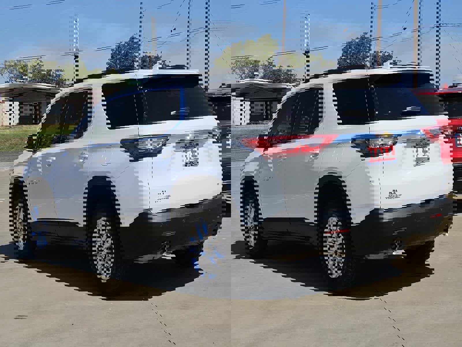 Used 2020 Chevrolet Traverse LT image 6