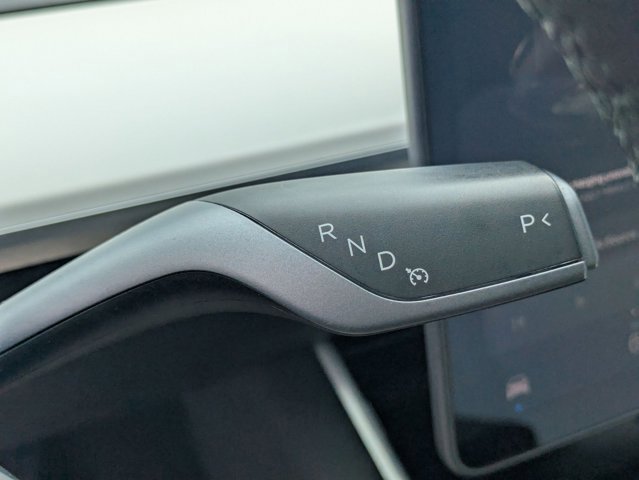 Used 2021 Tesla Model Y Long Range AWD/4WD image 12