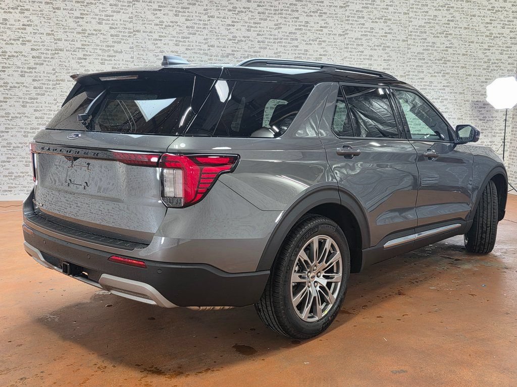 New 2026 Ford Explorer Platinum RWD image 8