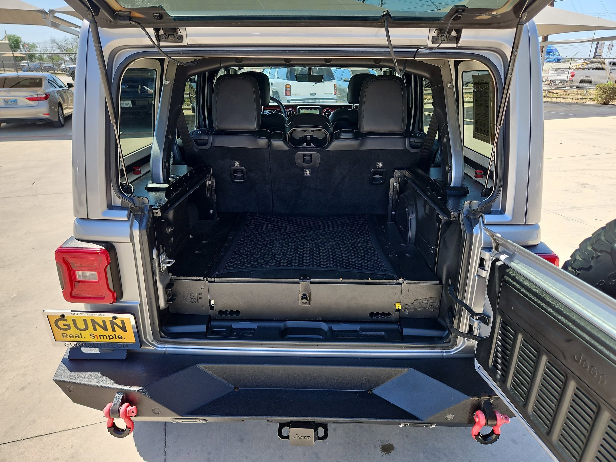 Used 2018 Jeep Wrangler Unlimited Rubicon image 28