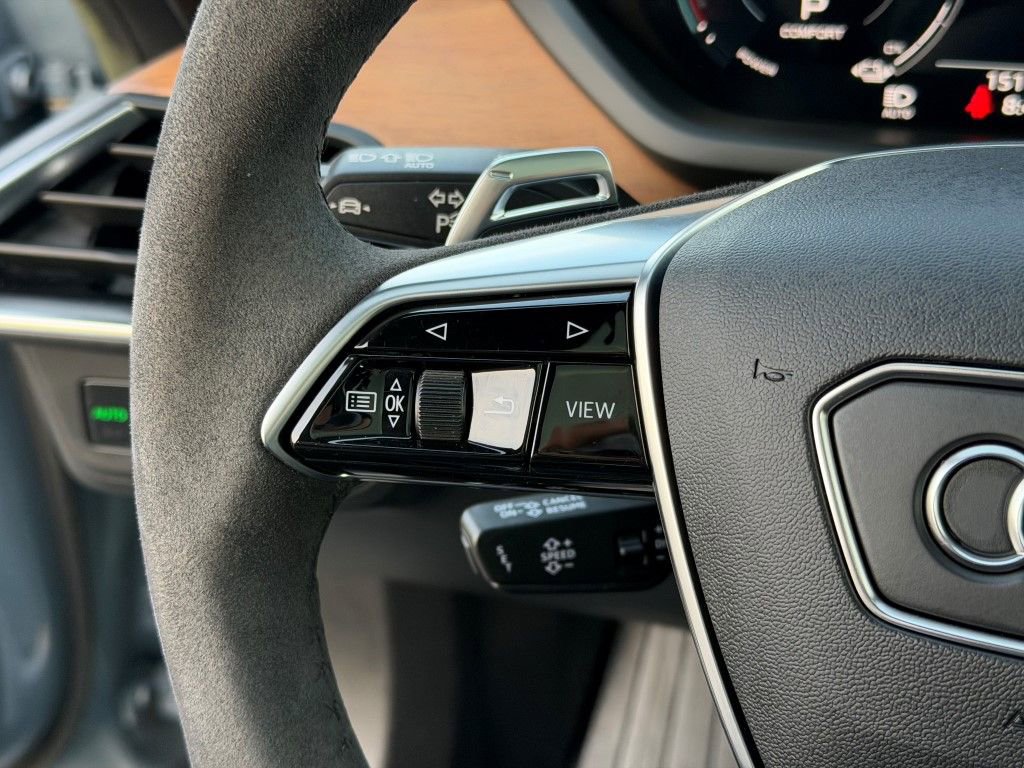 Certified 2023 Audi e-tron GT Premium Plus image 28