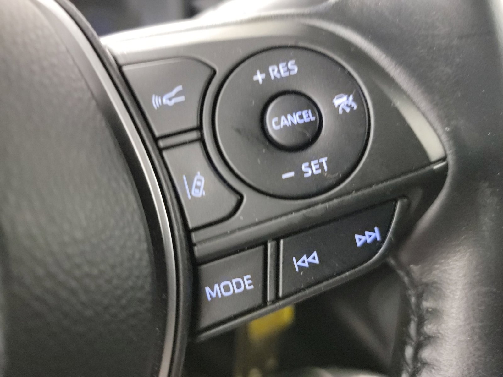 Used 2020 Toyota Corolla SE FWD image 33