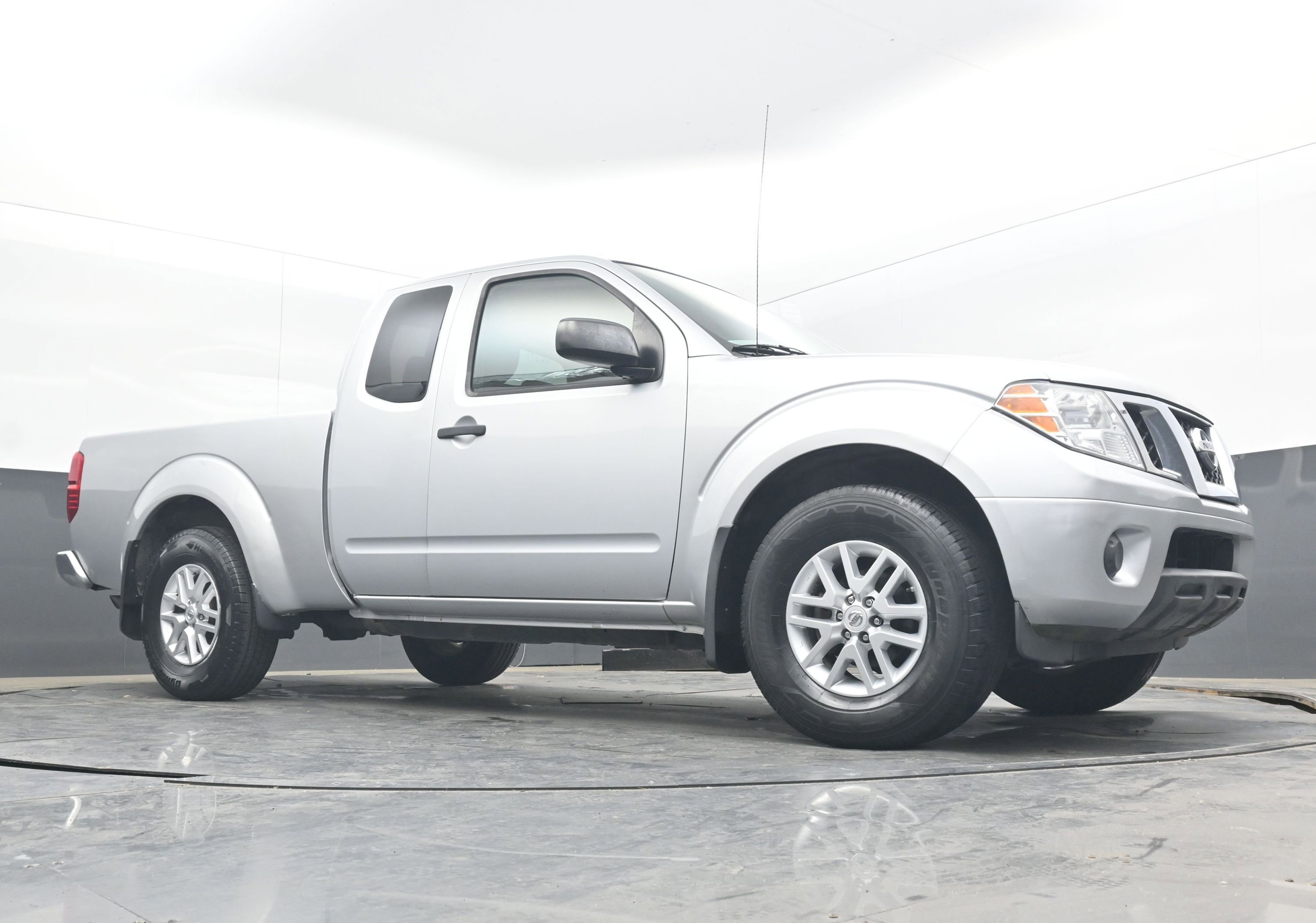Used 2017 Nissan Frontier SV RWD image 21