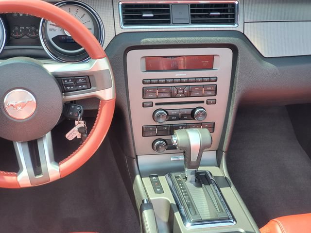 Used 2011 Ford Mustang GT Premium RWD image 27