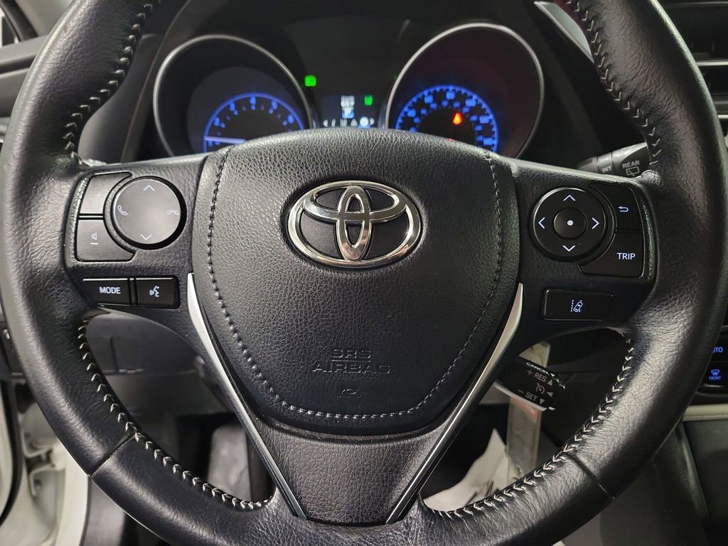 Used 2017 Toyota Corolla iM image 17