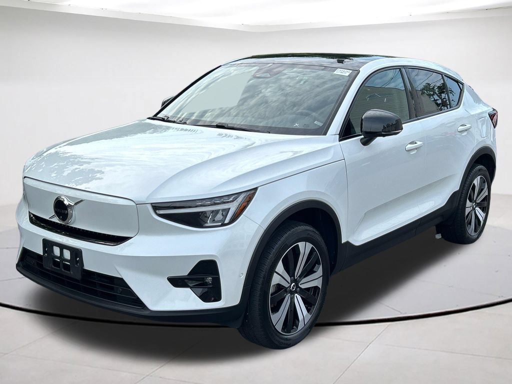 Certified 2023 Volvo C40 P8 Recharge Plus w/ Protection Package Premier AWD/4WD image 1