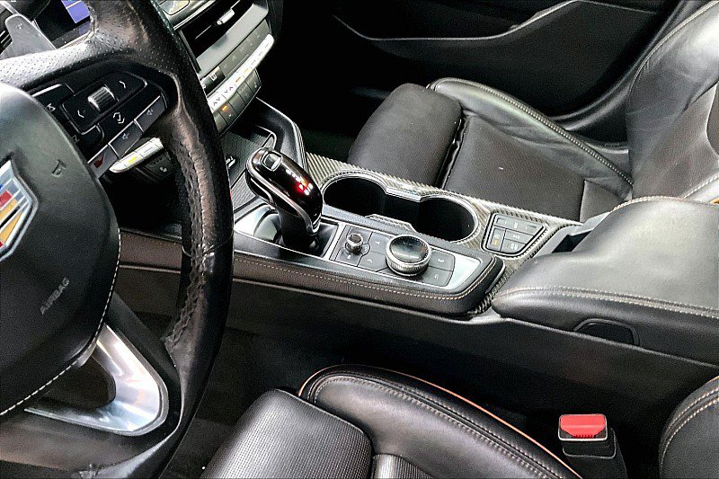 Used 2021 Cadillac CT4 V w/ Climate Package RWD image 12