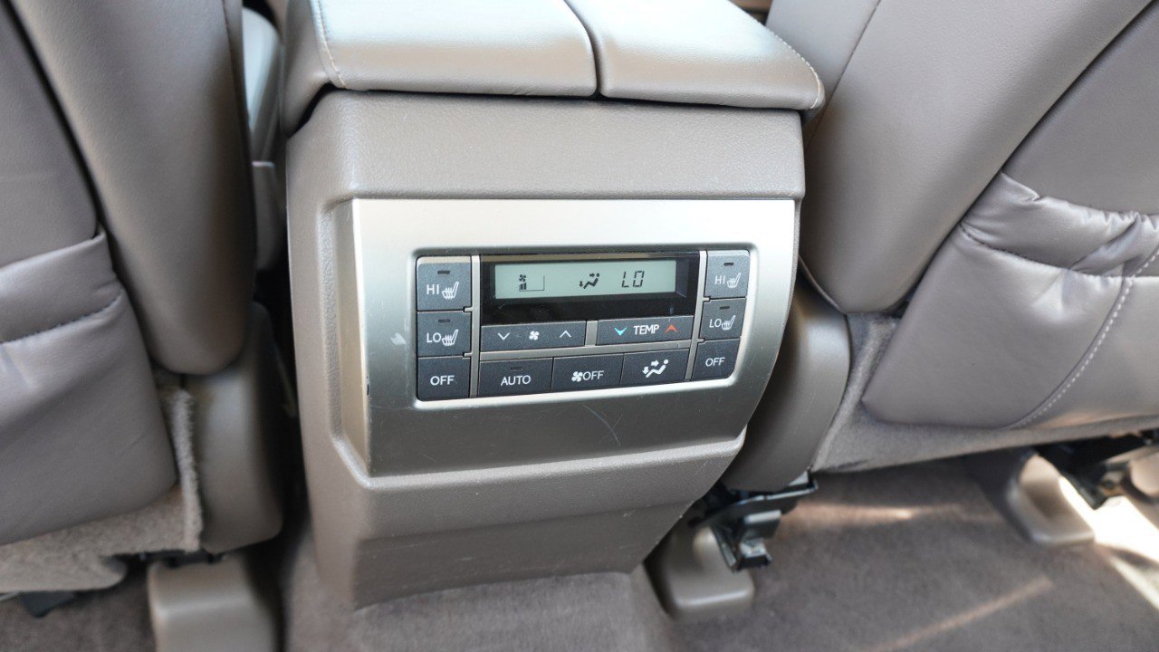 Used 2013 Lexus GX 460 w/ Comfort Plus Pkg image 31
