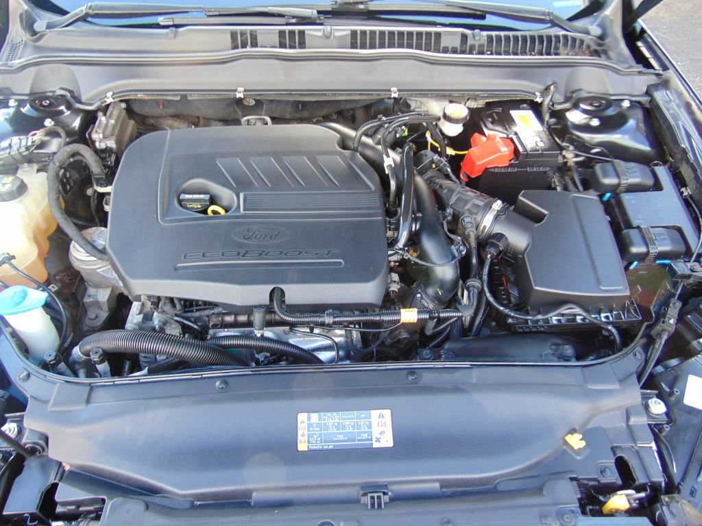 Used 2015 Ford Fusion SE FWD image 30