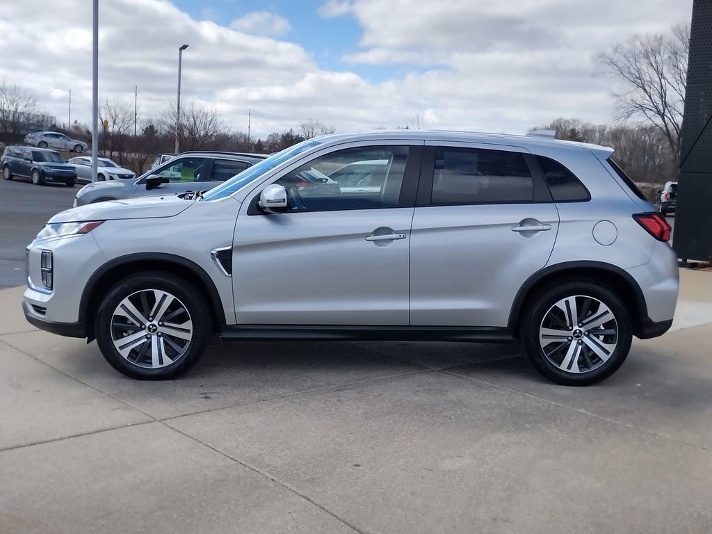 Used 2025 Mitsubishi Outlander Sport SE image 8