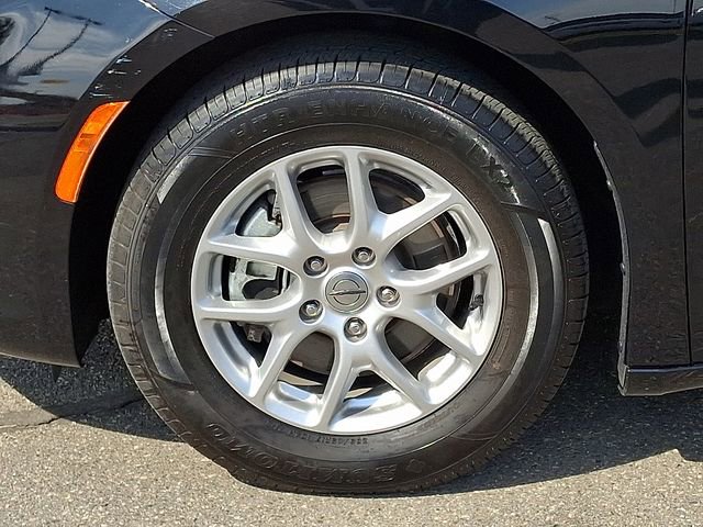 Used 2024 Chrysler Pacifica Touring-L image 30