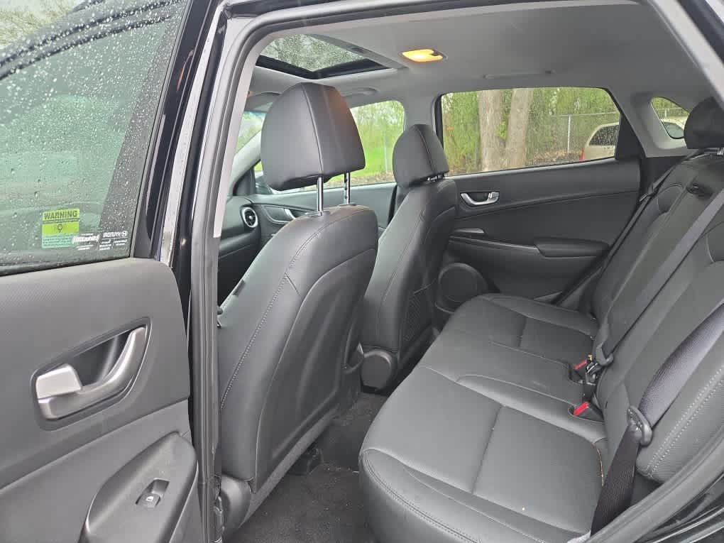 Used 2023 Hyundai Kona Limited w/ Cargo Package AWD/4WD image 9