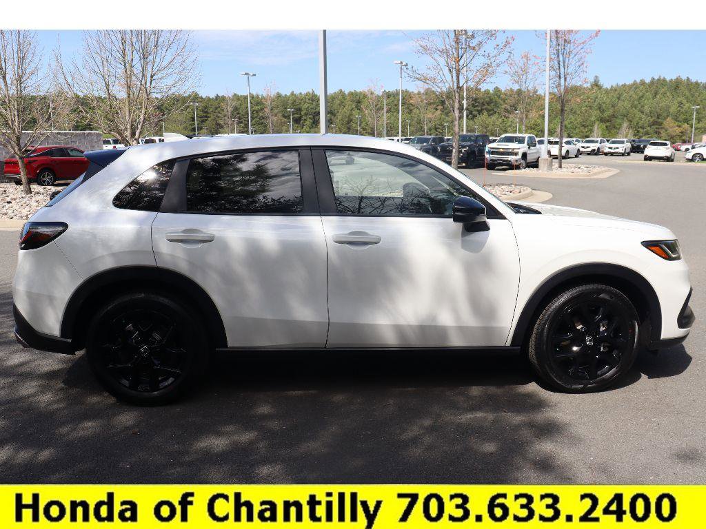 Certified 2025 Honda HR-V Sport image 8