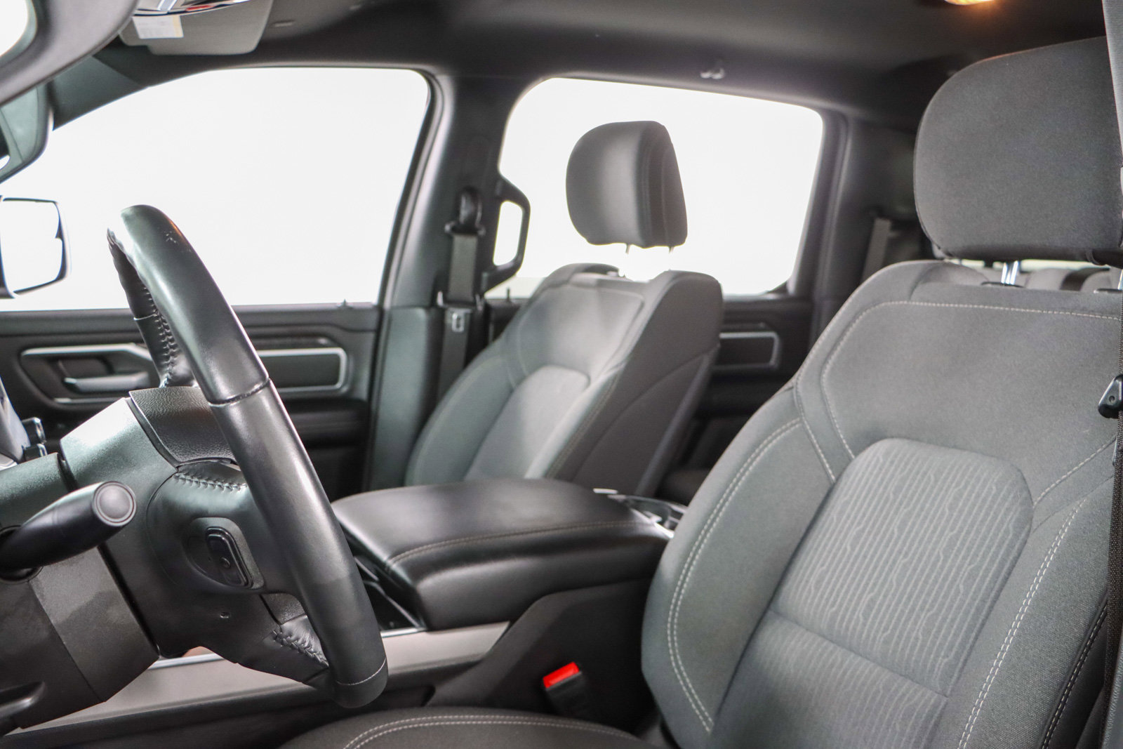 Used 2023 RAM 1500 Big Horn image 24