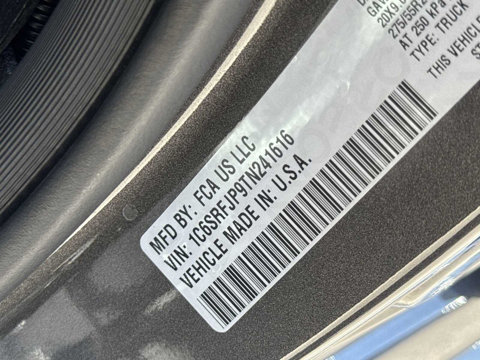 Used 2026 RAM 1500 Laramie AWD/4WD image 24
