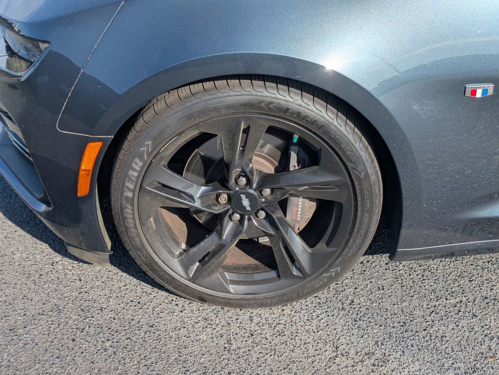 Used 2019 Chevrolet Camaro SS image 12