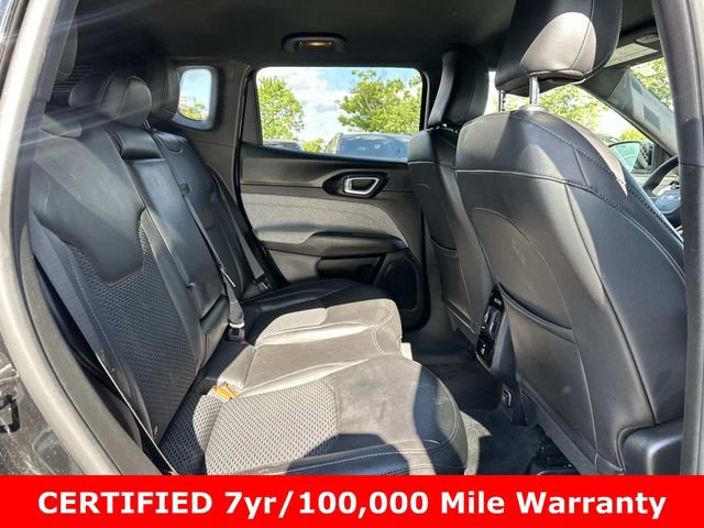 Used 2023 Jeep Compass Latitude w/ Convenience Group AWD/4WD image 11