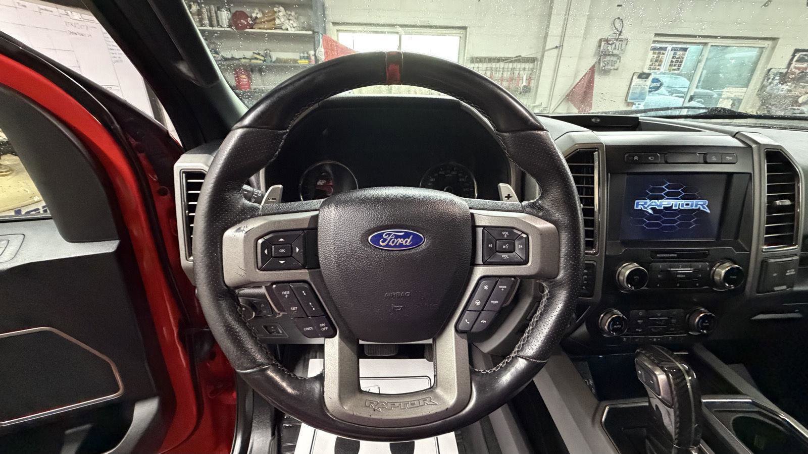 Used 2019 Ford F150 Raptor w/ Equipment Group 802A Luxury image 15