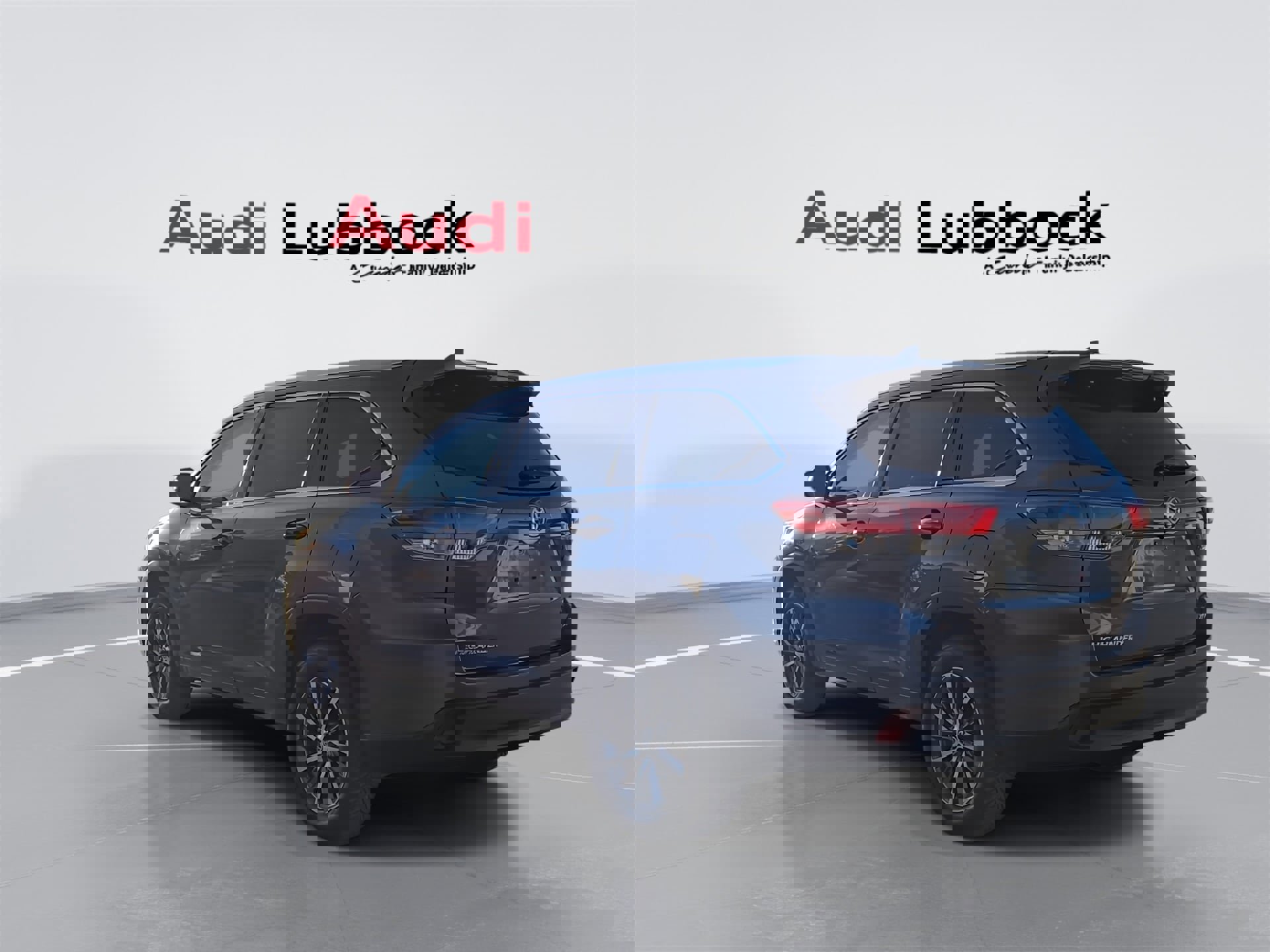 Used 2018 Toyota Highlander XLE image 6