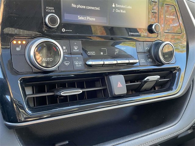 Used 2022 Toyota Highlander XLE image 33