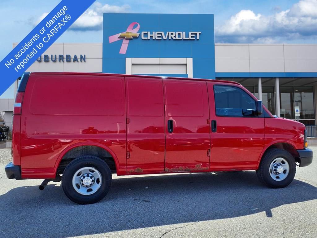 Used 2017 Chevrolet Express 2500 image 4