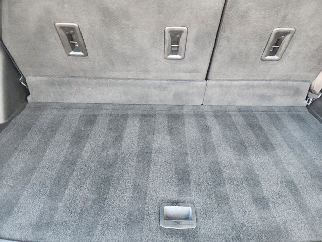 Used 2022 Chevrolet Traverse High Country image 36