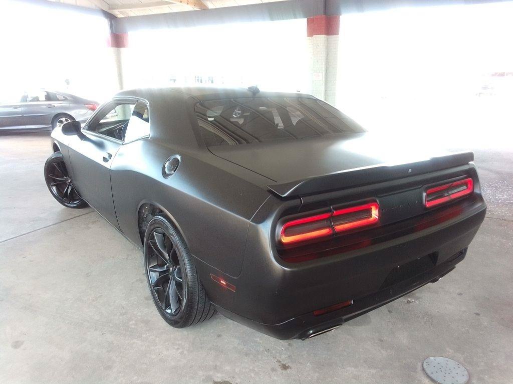 Used 2018 Dodge Challenger SXT Plus RWD image 4