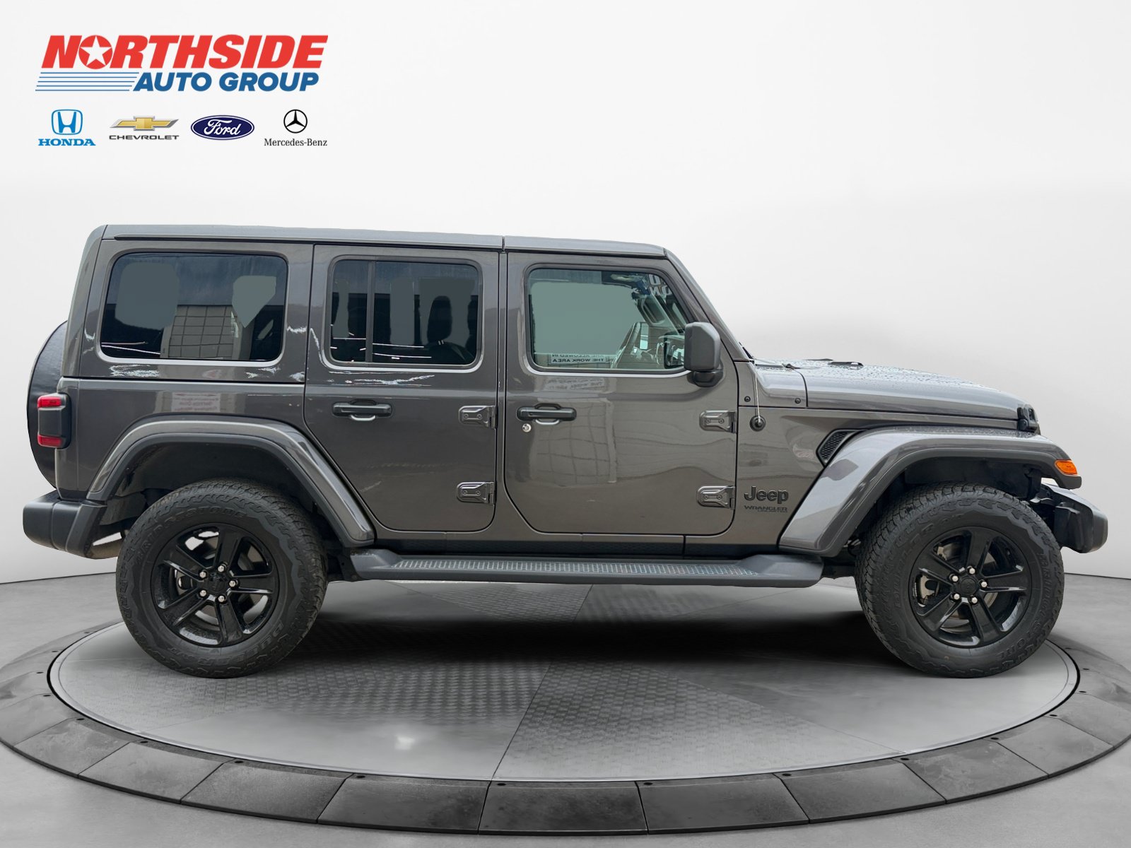 Used 2022 Jeep Wrangler Unlimited Sahara AWD/4WD image 8