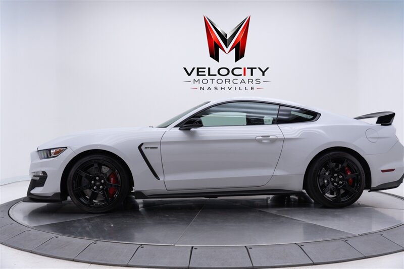 Used 2017 Ford Mustang Shelby GT350R w/ GT350R Equipment Group 920A RWD image 9