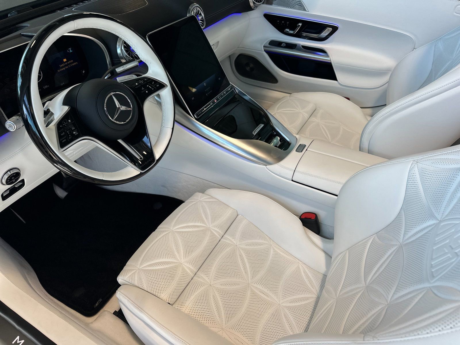 Used 2026 Mercedes-Benz Maybach SL 680 image 10