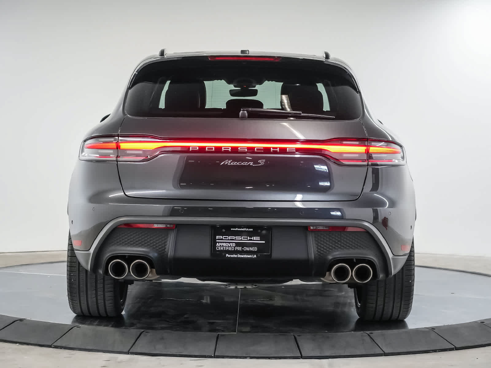 Used 2023 Porsche Macan S AWD/4WD image 7