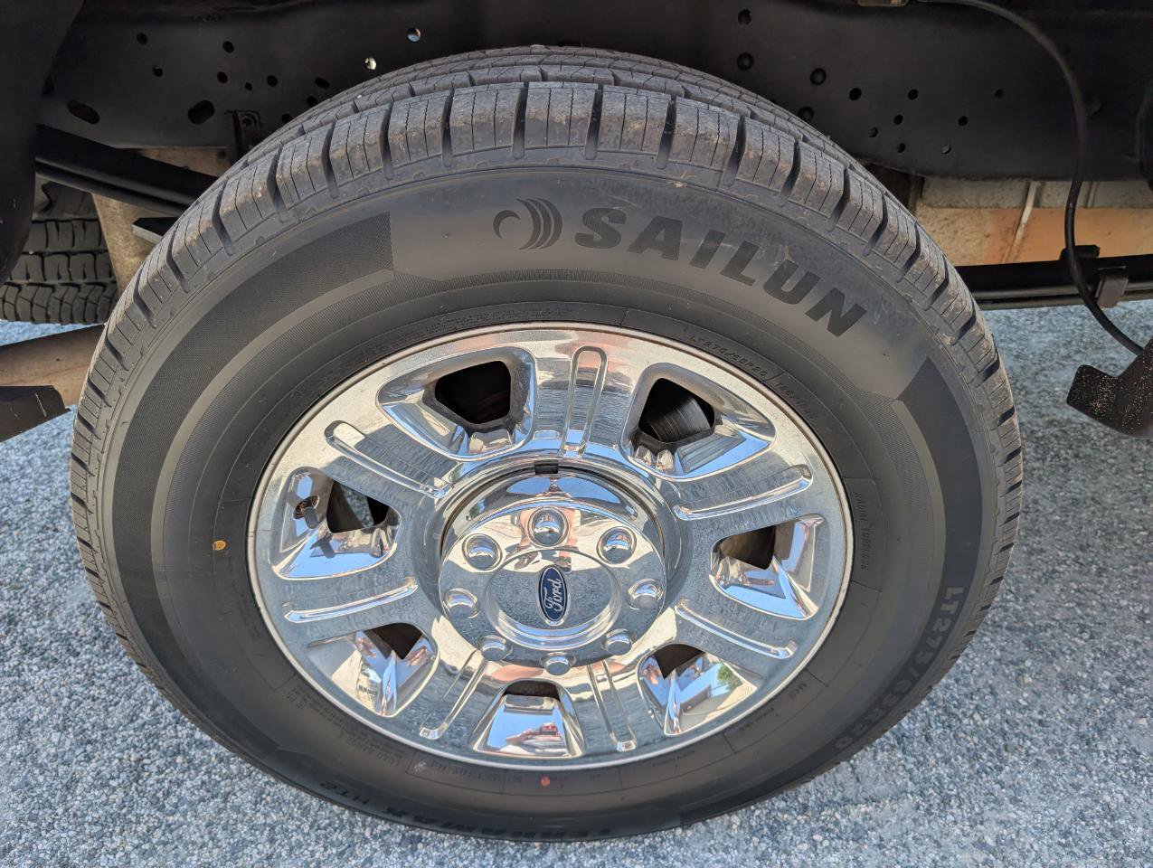 Used 2016 Ford F250 Lariat w/ Lariat Ultimate Package AWD/4WD image 10
