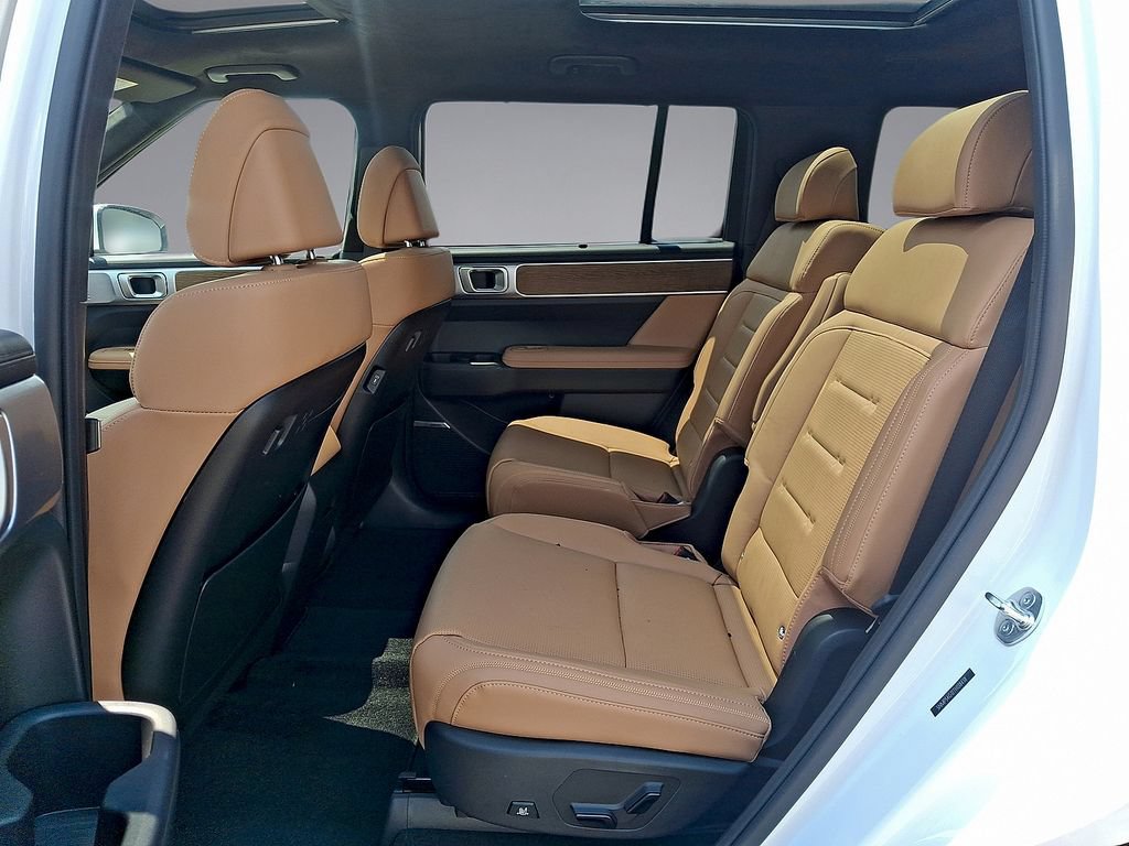 New 2026 Hyundai Santa Fe Calligraphy FWD image 13