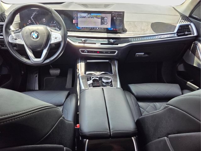 Used 2025 BMW X7 xDrive40i w/ Premium Package AWD/4WD image 7