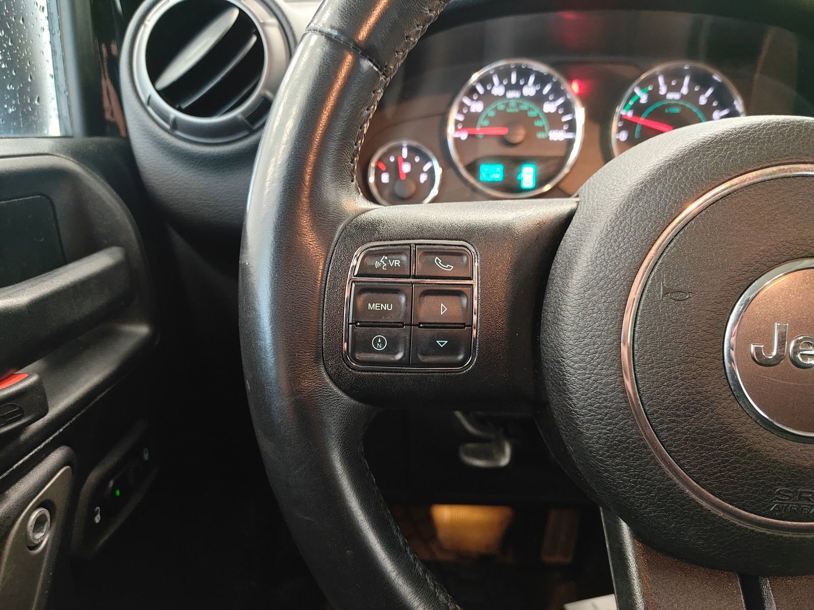 Used 2018 Jeep Wrangler Unlimited Sport S AWD/4WD image 11