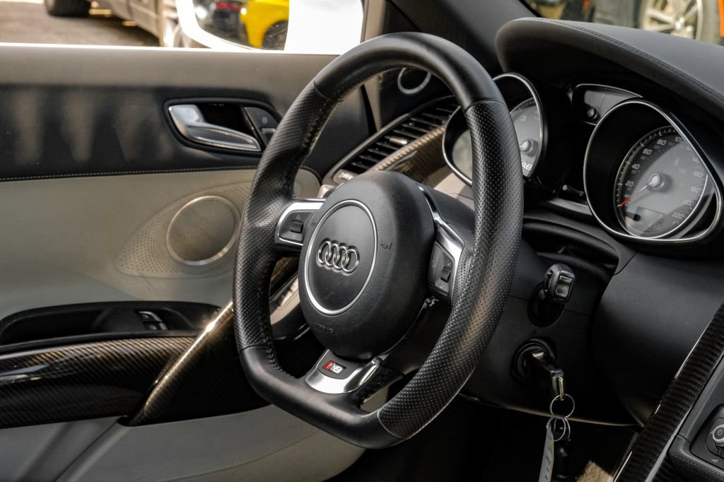Used 2014 Audi R8 V8 AWD/4WD image 12