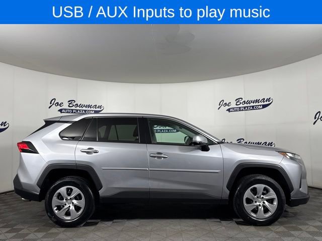 Used 2023 Toyota RAV4 LE image 5